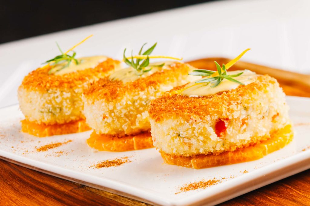 Elite Catering Lightly Smoked Walleye Cakes